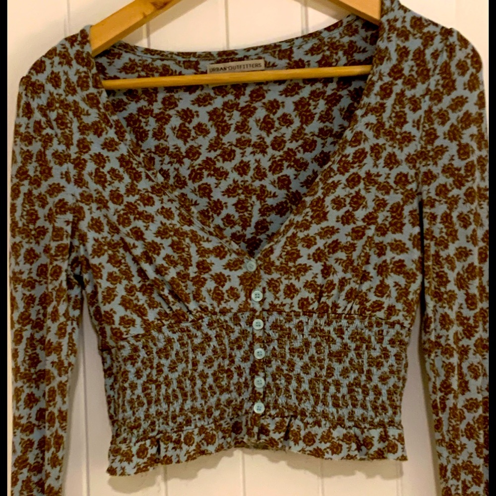 Urban Outfitters blue floral crop top size small EUC